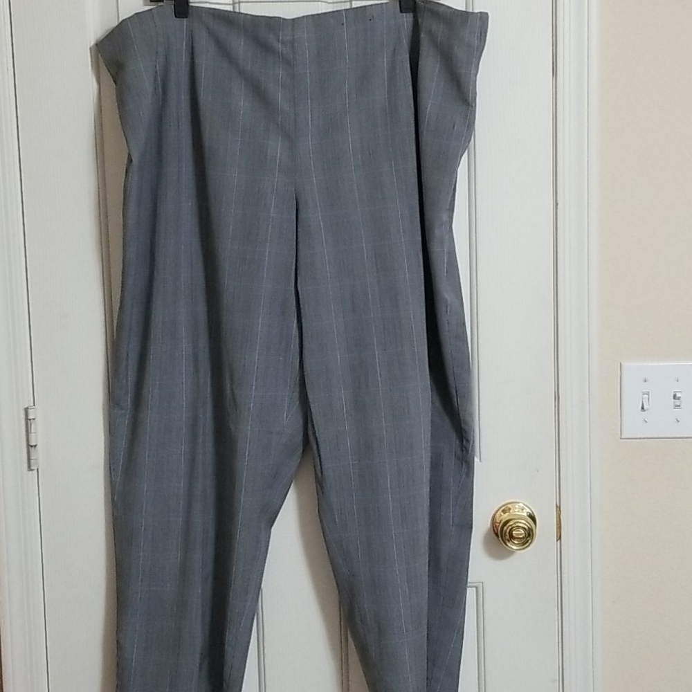 Avenue Size 28 Side Zip Pants w approx 29 inseam